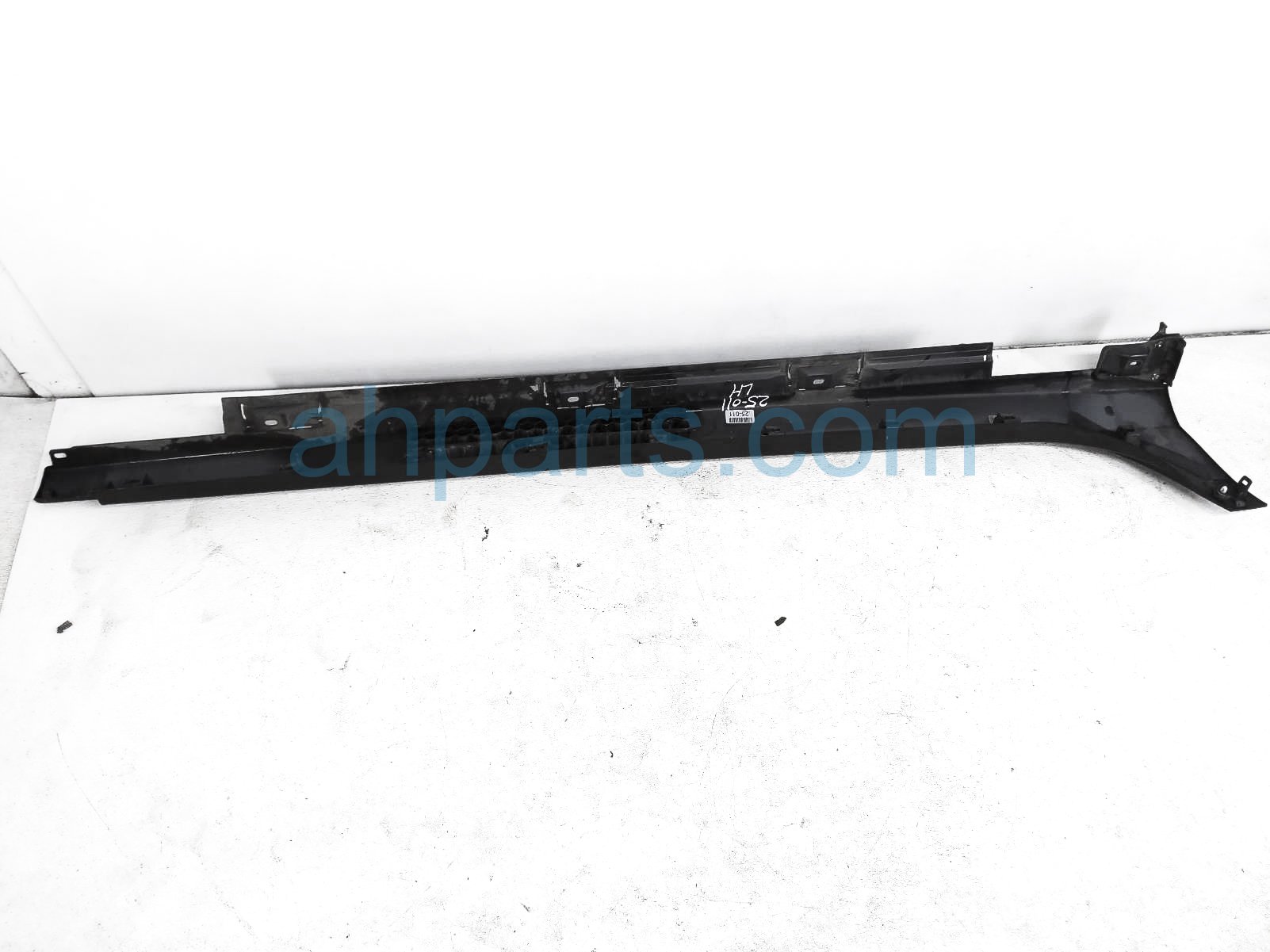 $200 Acura LH SIDE SKIRT / ROCKER PANEL - BLK * $200 Acura LH SIDE SKIRT / ROCKER PANEL - BLK *