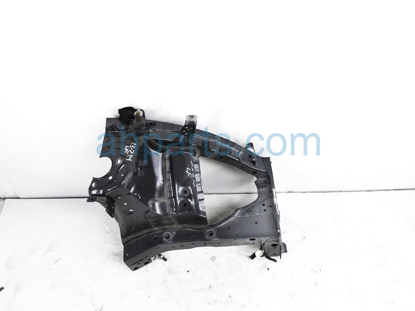 Sold 2023 Honda CR-V Driver Apron / Shock Tower Cut - Hybrid 60910