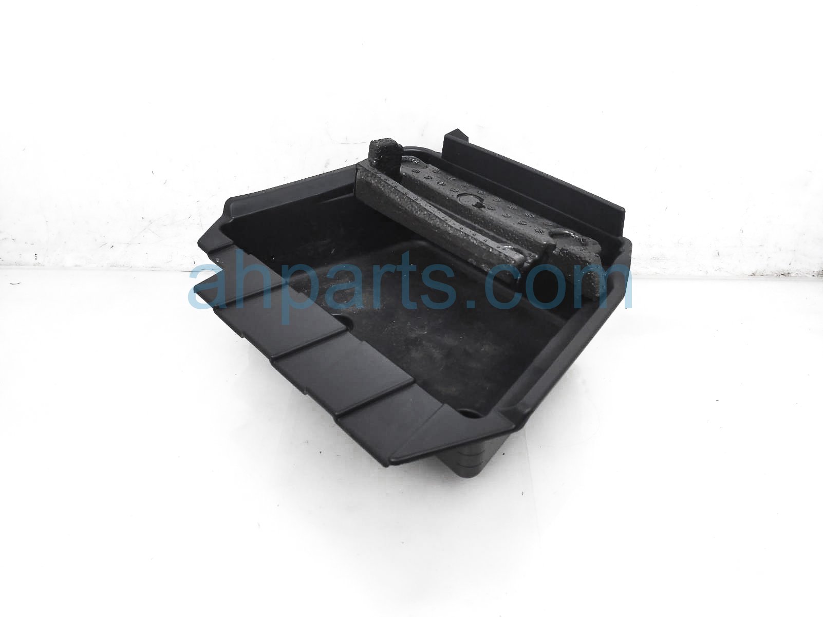 $49 BMW RR/RH CARGO STORAGE COMPARTMENT $49 BMW RR/RH CARGO STORAGE COMPARTMENT