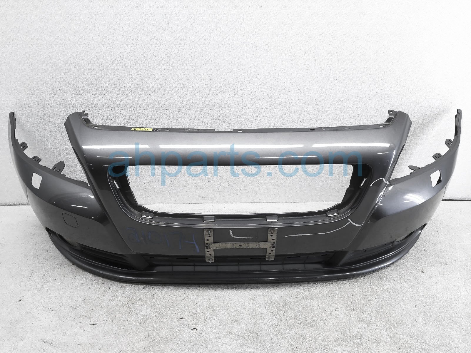 $250 Volvo FRONT BUMPER COVER W/FOG LAMPS- GREY