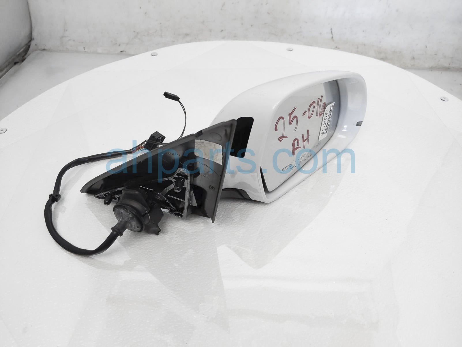 $299 Audi RH SIDE VIEW MIRROR - WHITE * $299 Audi RH SIDE VIEW MIRROR - WHITE *