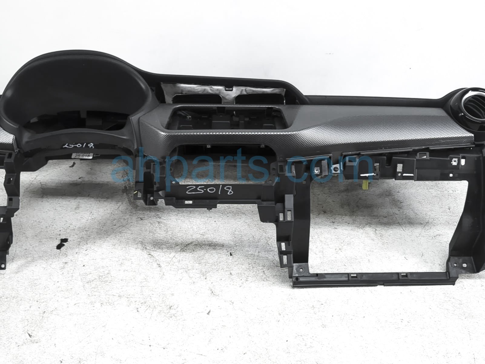 $250 Nissan DASHBOARD W/ AIRBAG - BLK SV * $250 Nissan DASHBOARD W/ AIRBAG - BLK SV *