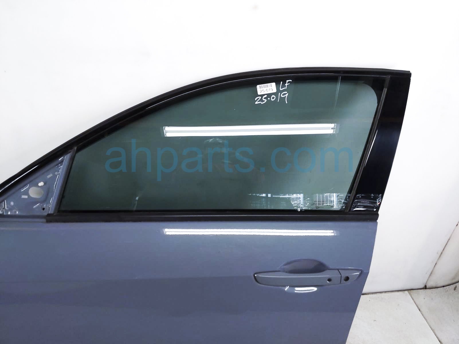 ブルームページ 2016-2021 HONDA CIVIC FRONT LEFT DRIVER DOOR PANEL SHELL OEM 67050