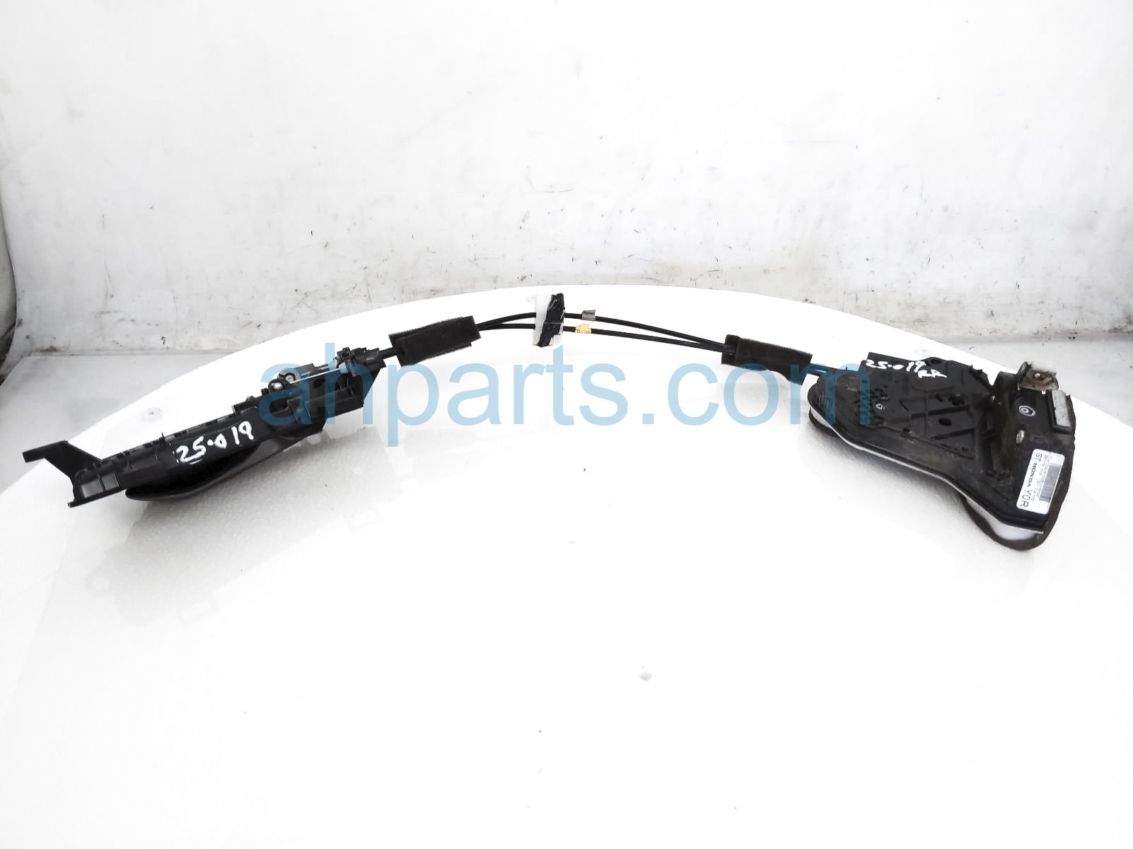 $39 Honda RR/RH DOOR LOCK ACTUATOR + HANDLE $39 Honda RR/RH DOOR LOCK ACTUATOR + HANDLE