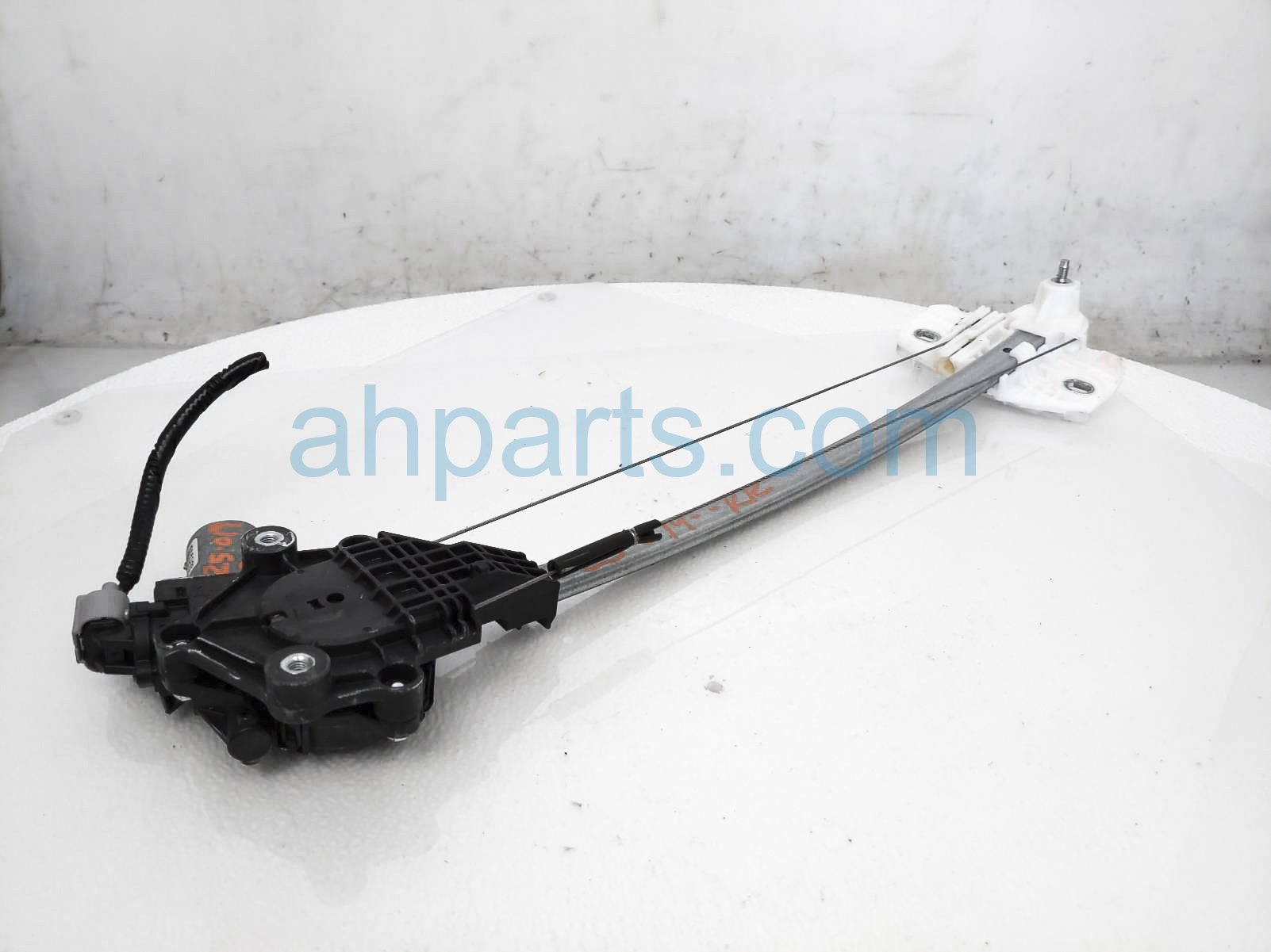 $30 Honda RR/RH WINDOW REGULATOR & MOTOR $30 Honda RR/RH WINDOW REGULATOR & MOTOR