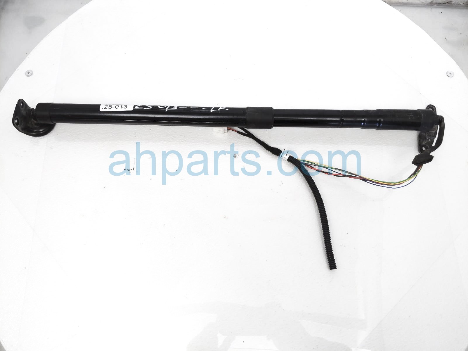 Sold 2015 Acura MDX Driver Tailgate Shock / Power Strut 74961-TZ5-325