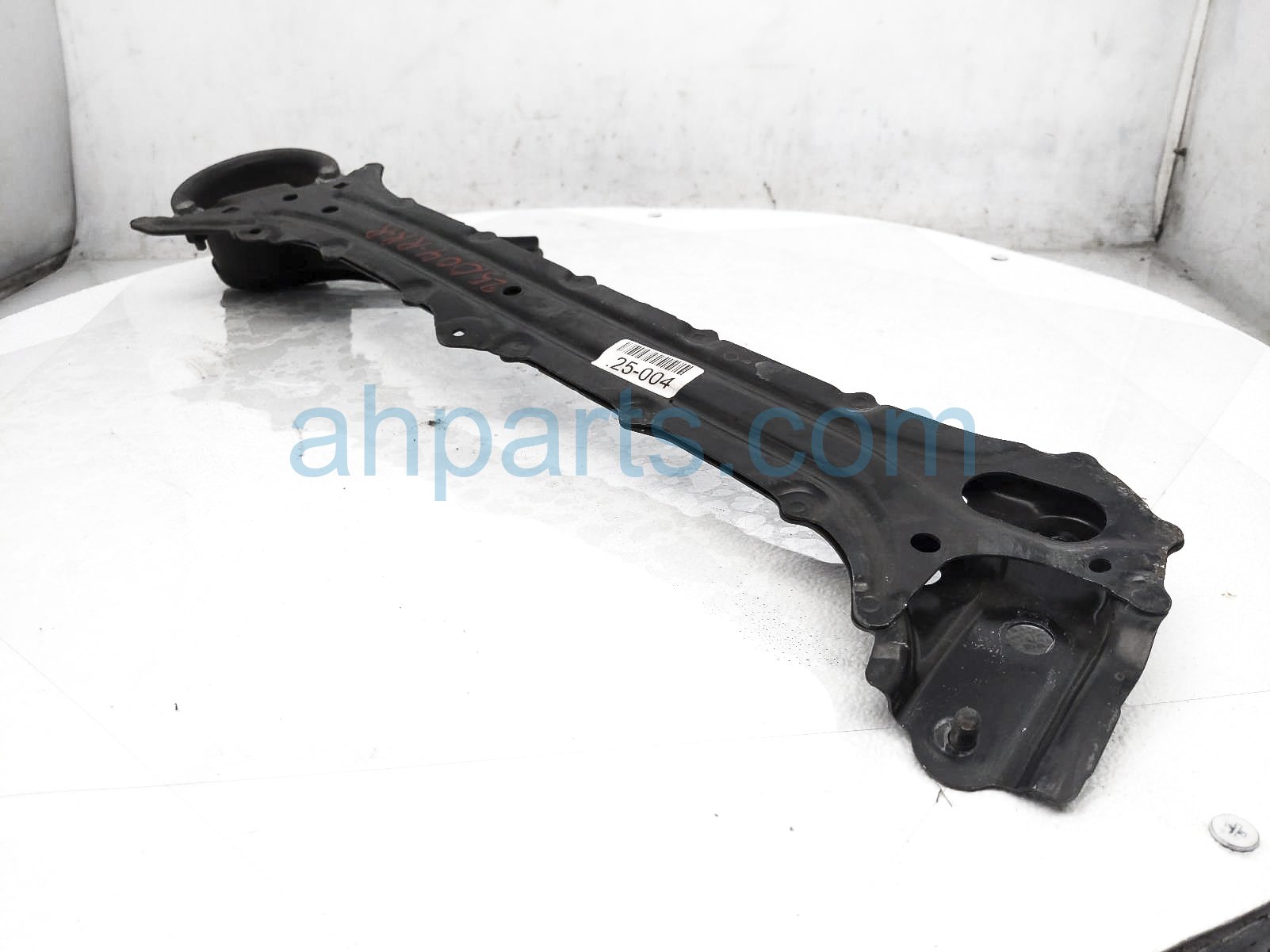 $59 Lexus REAR RH SUSPENSION FRAME BRACE * $59 Lexus REAR RH SUSPENSION FRAME BRACE *