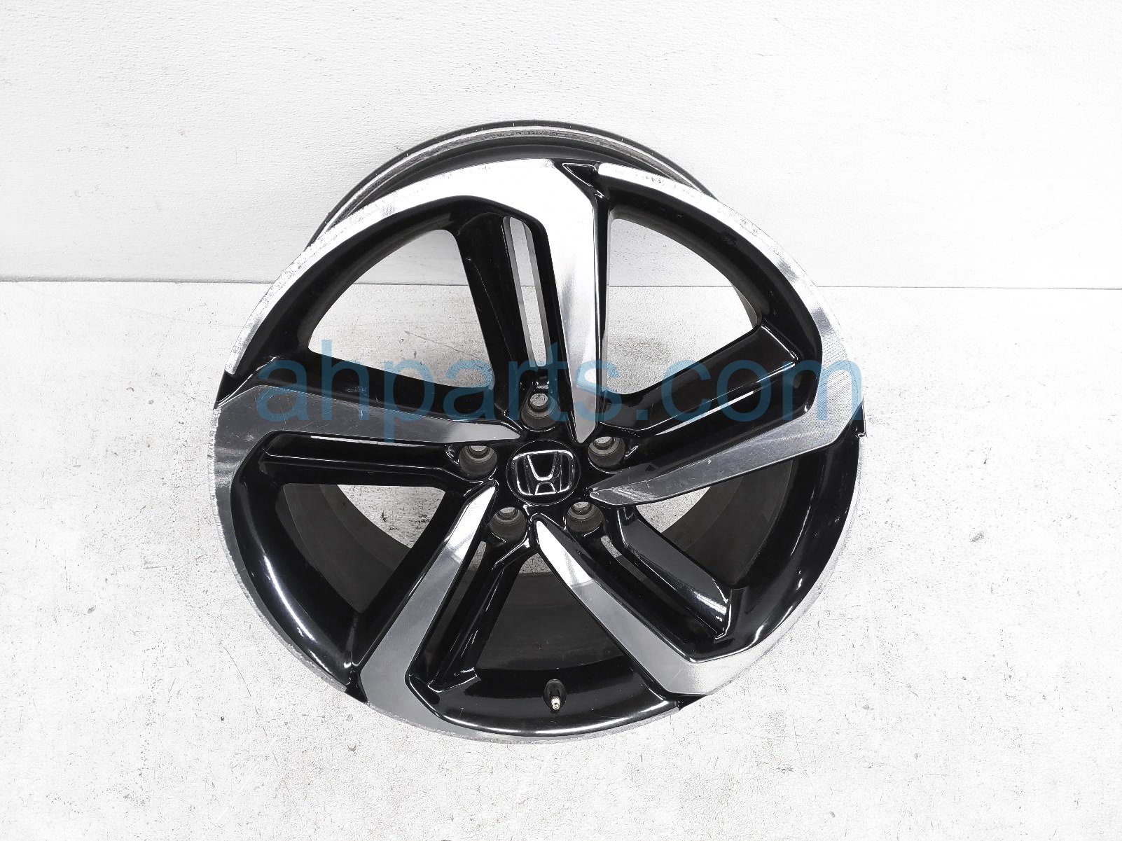 $249 Honda FR/RH WHEEL / RIM