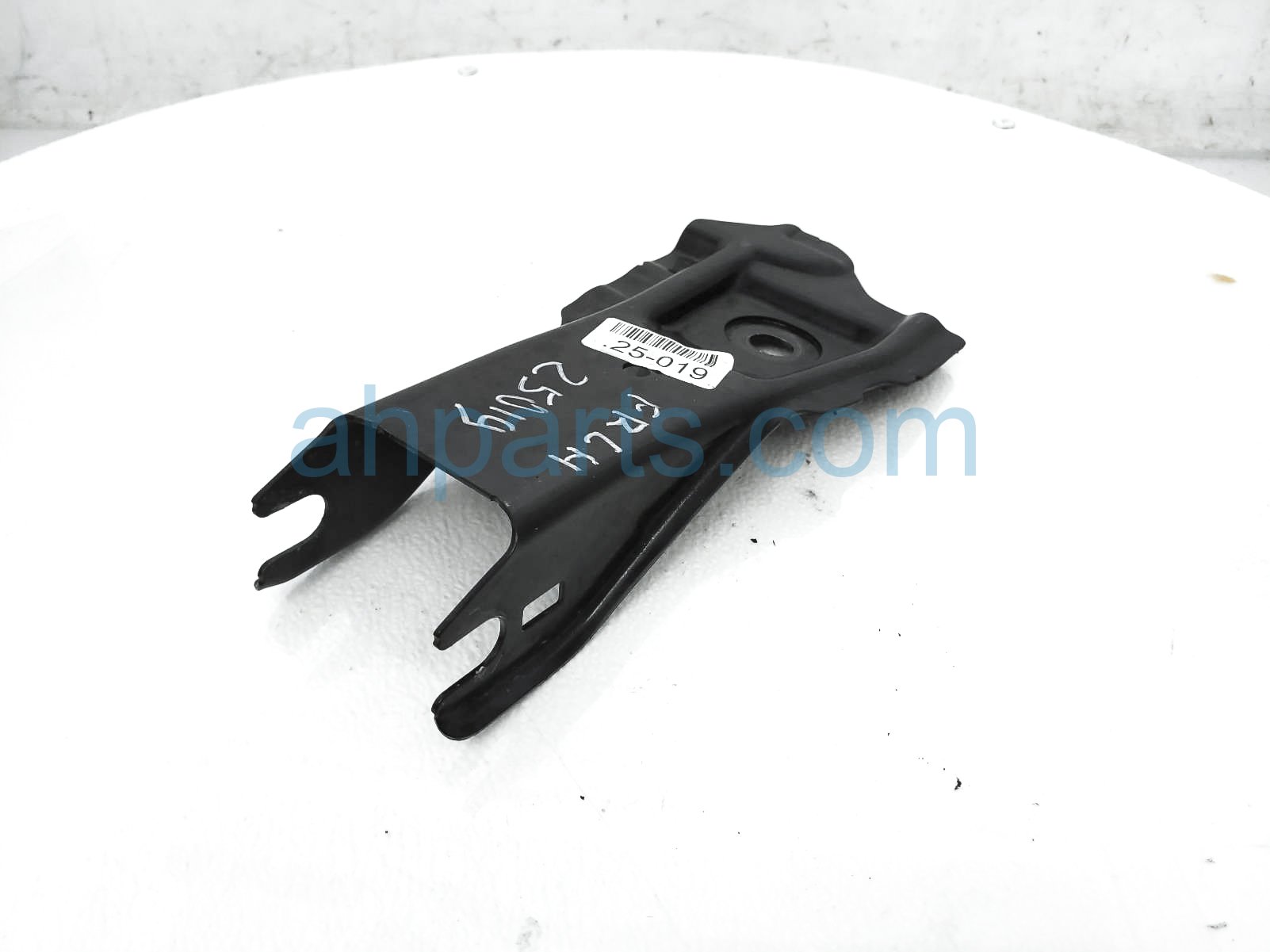 $25 Honda FR/LH SUB FRAME STAY BRACKET $25 Honda FR/LH SUB FRAME STAY BRACKET