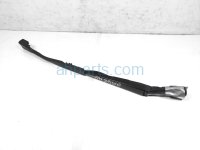 $25 BMW RH WINDSHIELD WIPER ARM $25 BMW RH WINDSHIELD WIPER ARM