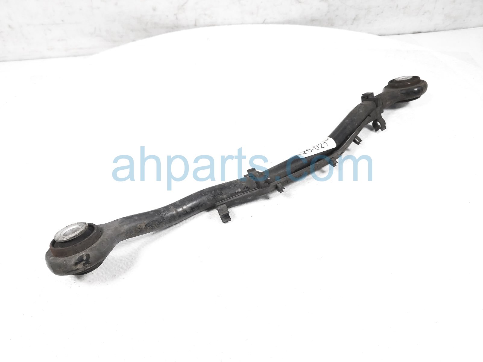 Sold 2010 Dodge Challenger Lower Rear Driver Toe Link Control Arm 68051639AB Replacement Sold 2010 Dodge Challenger Lower Rear Driver Toe Link Control Arm 68051639AB Replacement