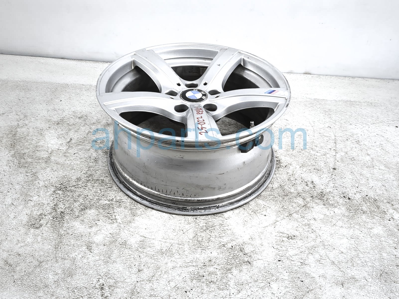 $199 BMW RR/LH WHEEL / RIM * $199 BMW RR/LH WHEEL / RIM *