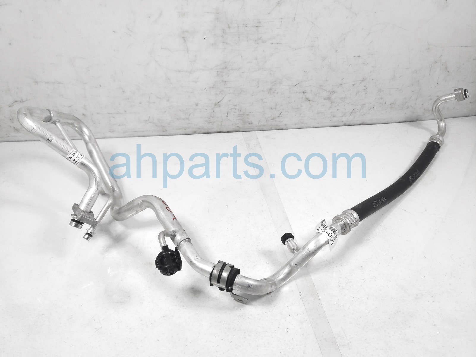 $115 Toyota A/C SUCTION HEAT EXCHANGE PIPE/HOSE $115 Toyota A/C SUCTION HEAT EXCHANGE PIPE/HOSE