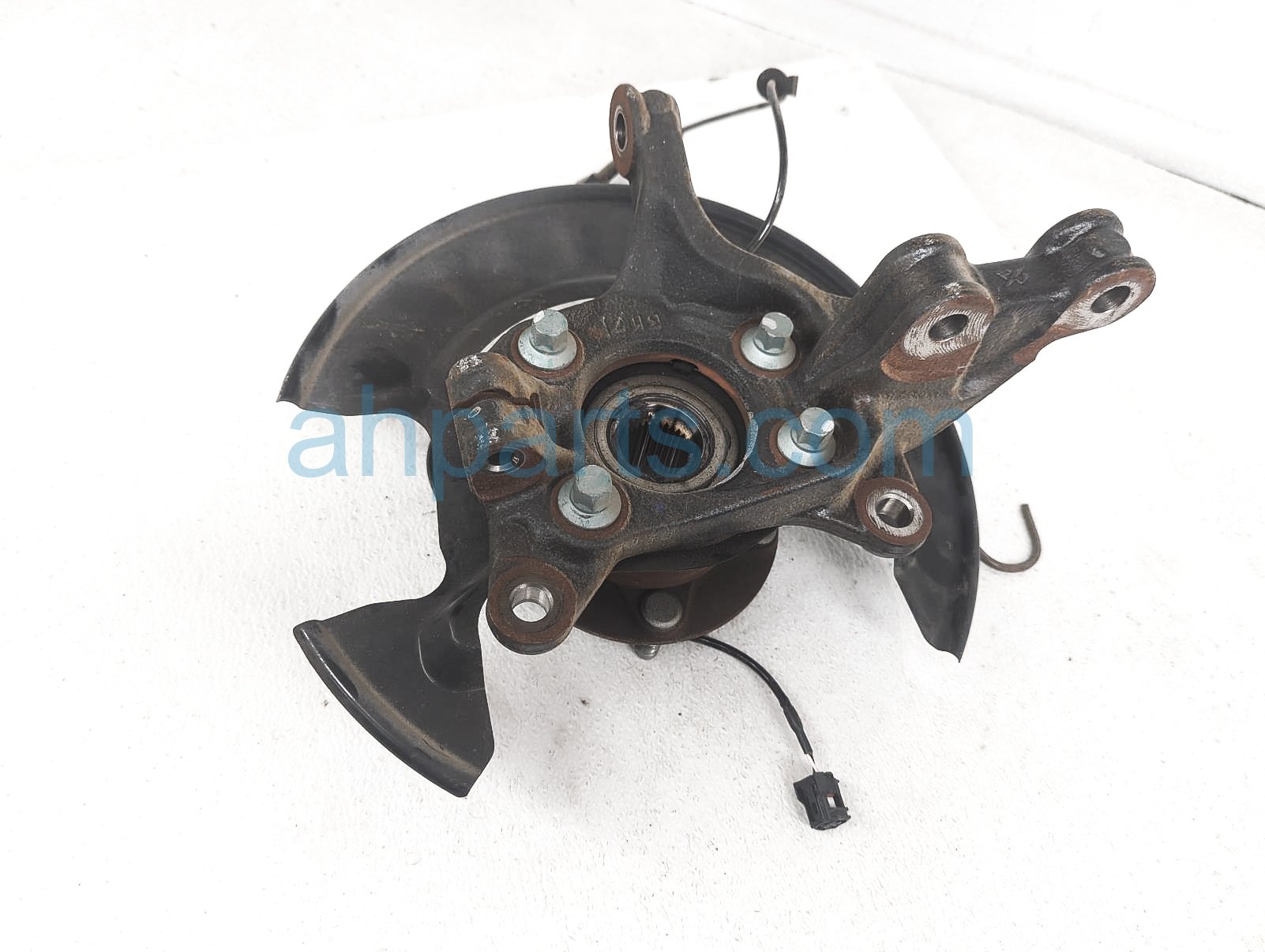 Sold 2023 Mazda Cx-50 Front Driver Spindle Knuckle Hub VA40