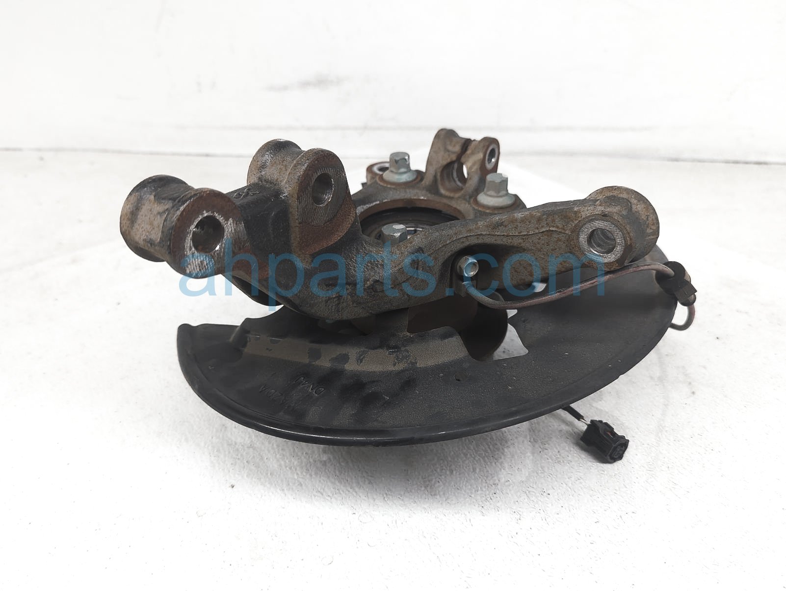 Sold 2023 Mazda Cx-50 Front Driver Spindle Knuckle Hub VA40