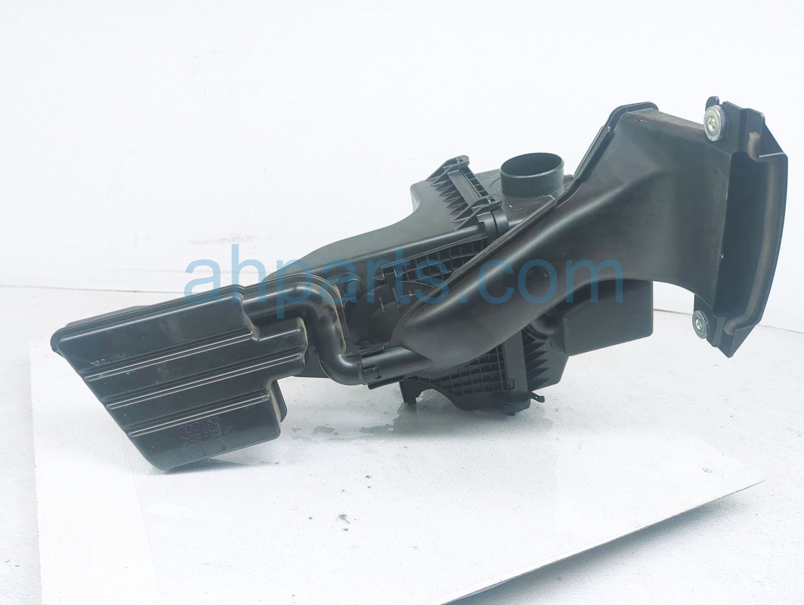 Sold 2023 Mazda Cx-50 Air Cleaner Intake Box PXPX-13195