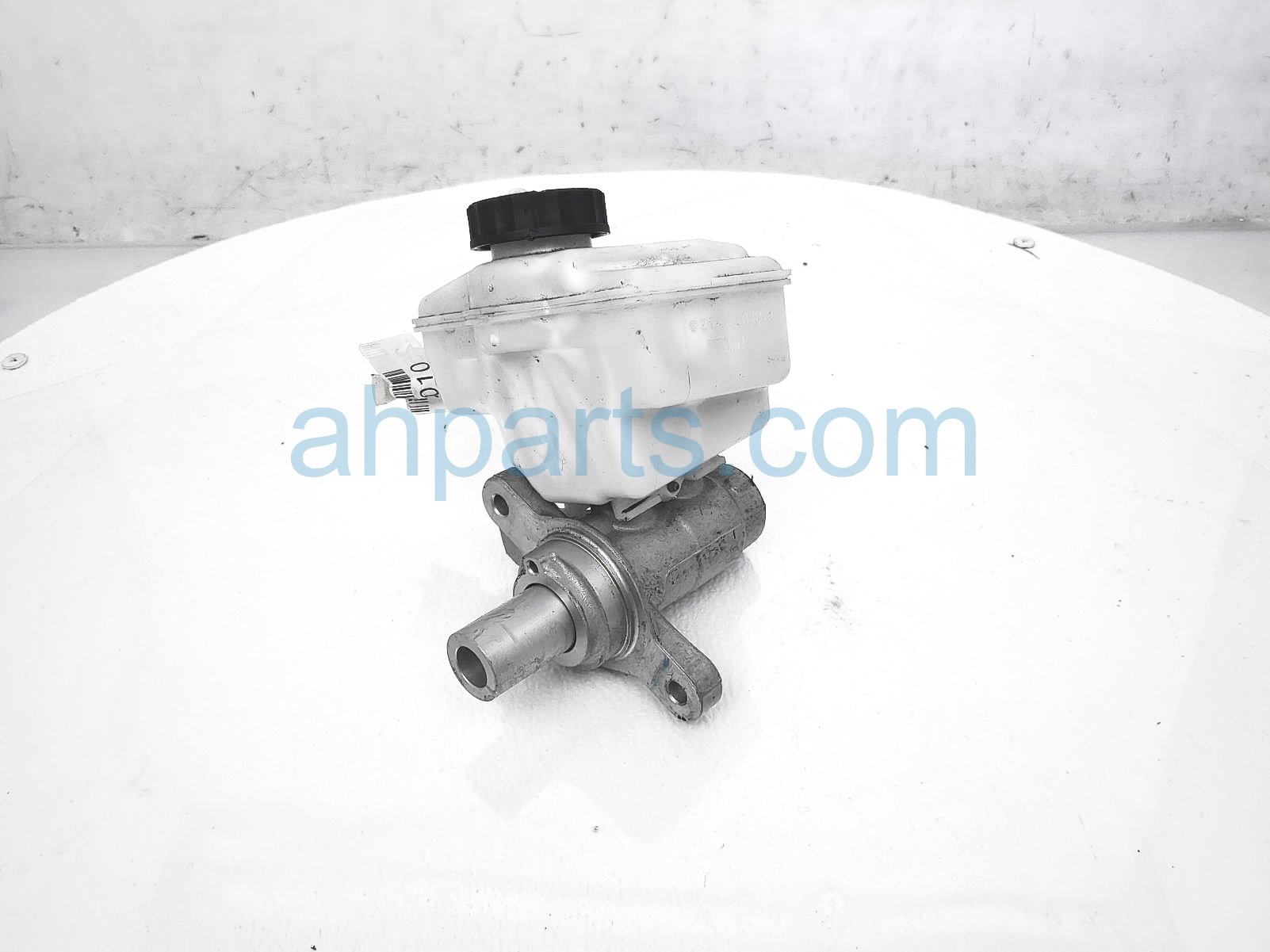 $85 BMW BRAKE MASTER CYLINDER $85 BMW BRAKE MASTER CYLINDER