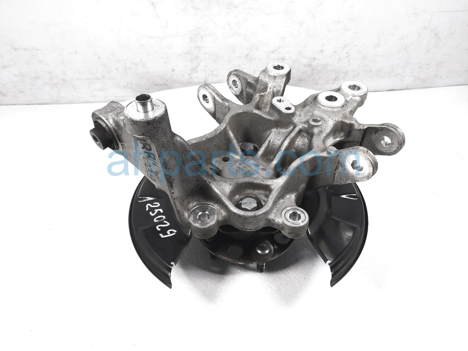 $129 Honda RR/RH SPINDLE KNUCKLE HUB - HYBRID $129 Honda RR/RH SPINDLE KNUCKLE HUB - HYBRID