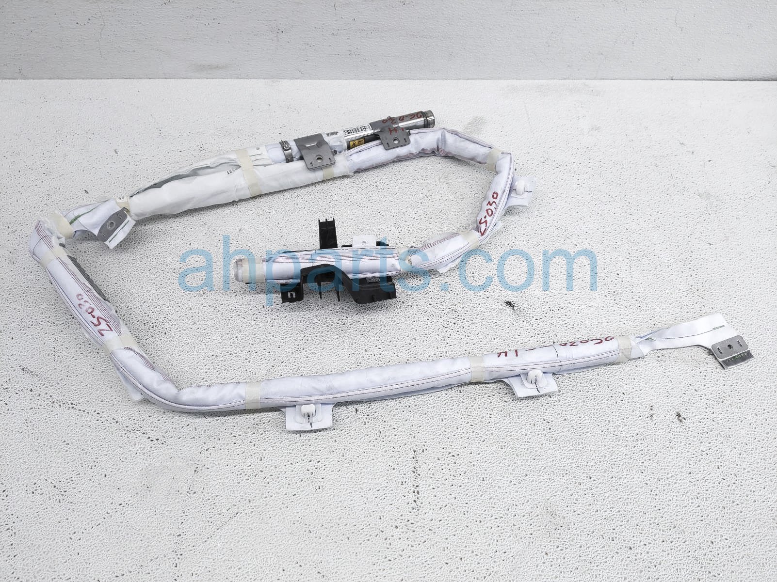 $495 Subaru DRIVER ROOF CURTAIN AIRBAG $495 Subaru DRIVER ROOF CURTAIN AIRBAG