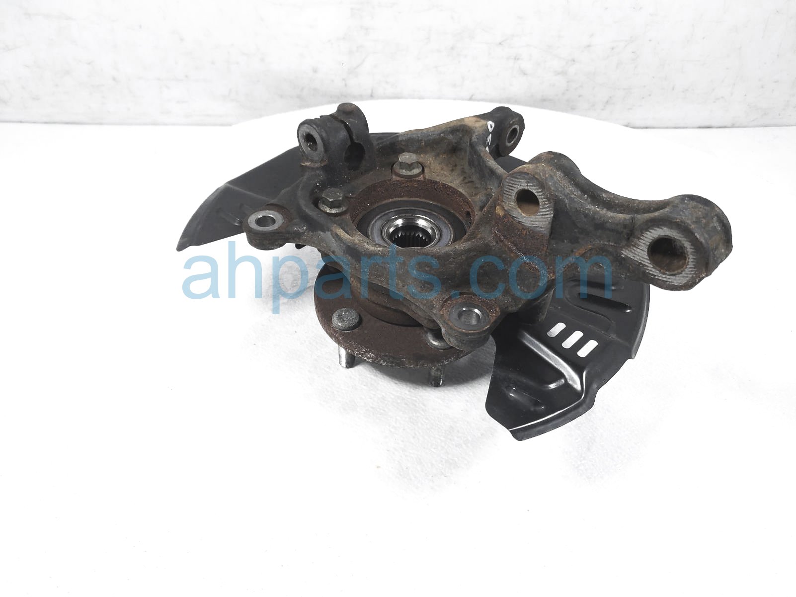 $115 Subaru FR/RH SPINDLE KNUCKLE HUB $115 Subaru FR/RH SPINDLE KNUCKLE HUB