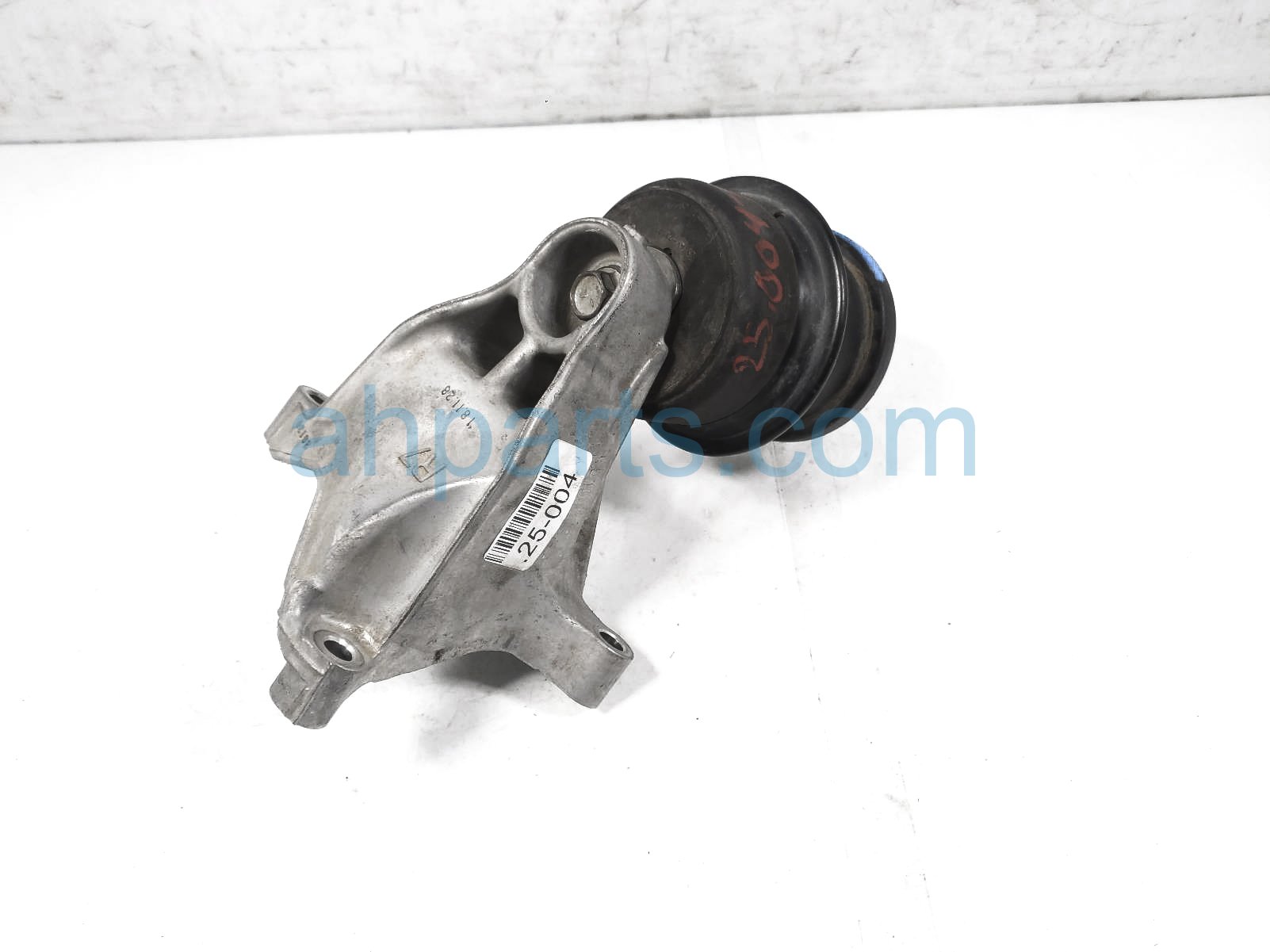 $49 Lexus RH SIDE ENGINE MOUNT W/BRACKET * $49 Lexus RH SIDE ENGINE MOUNT W/BRACKET *