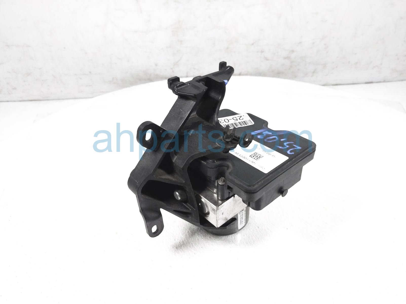 $299 Tesla ABS/VSA PUMP MODULATOR - RWD $299 Tesla ABS/VSA PUMP MODULATOR - RWD
