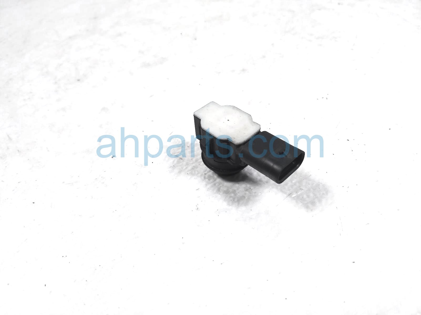 $25 Dodge REAR SINGLE PARKING SENSOR - BLACK $25 Dodge REAR SINGLE PARKING SENSOR - BLACK
