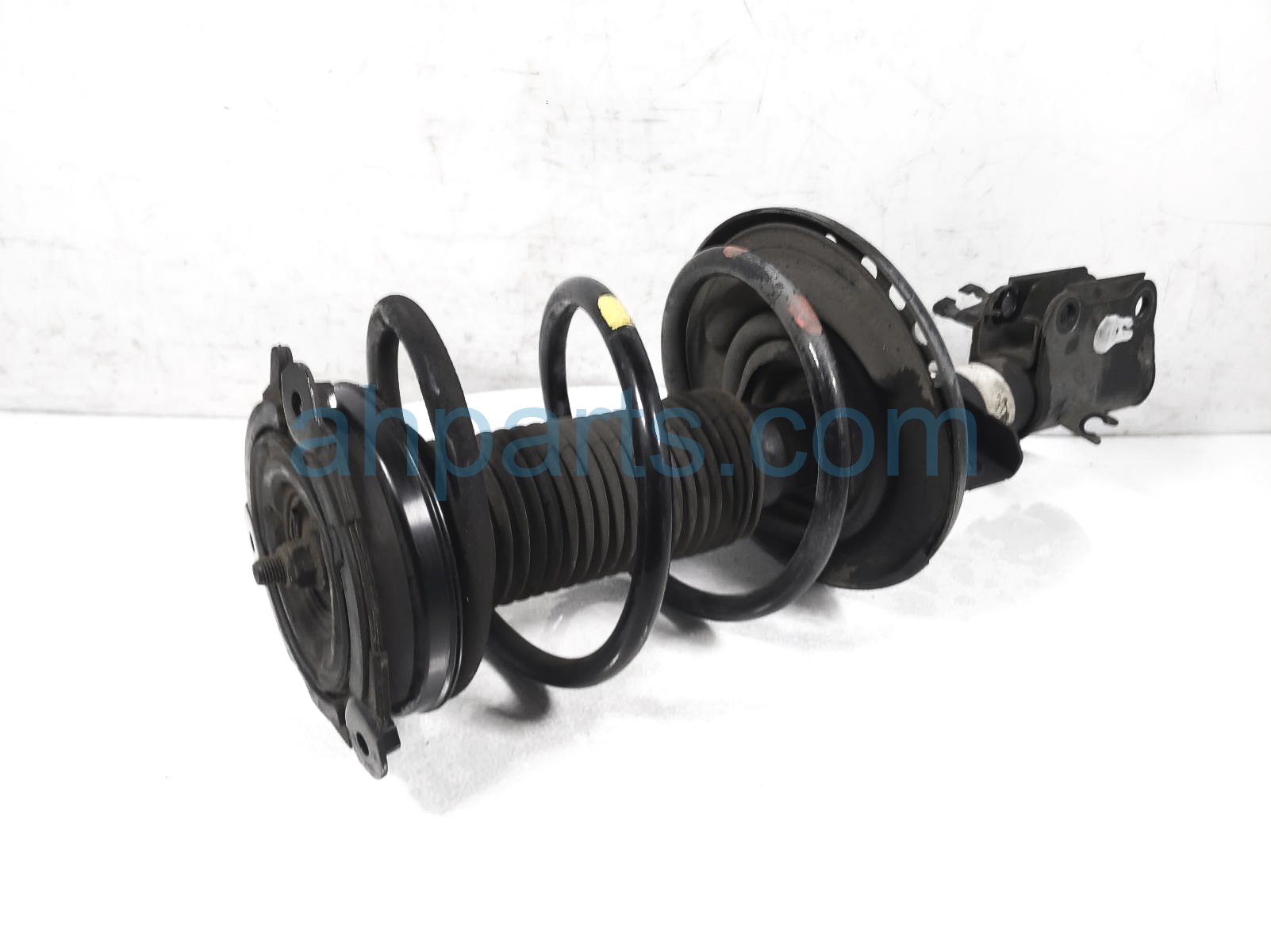 $75 Nissan FR/RH STRUT + SPRING - 2.5L $75 Nissan FR/RH STRUT + SPRING - 2.5L