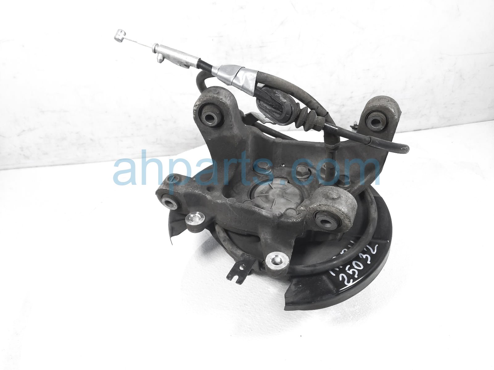 $49 Nissan RR/RH SPINDLE KNUCKLE HUB $49 Nissan RR/RH SPINDLE KNUCKLE HUB