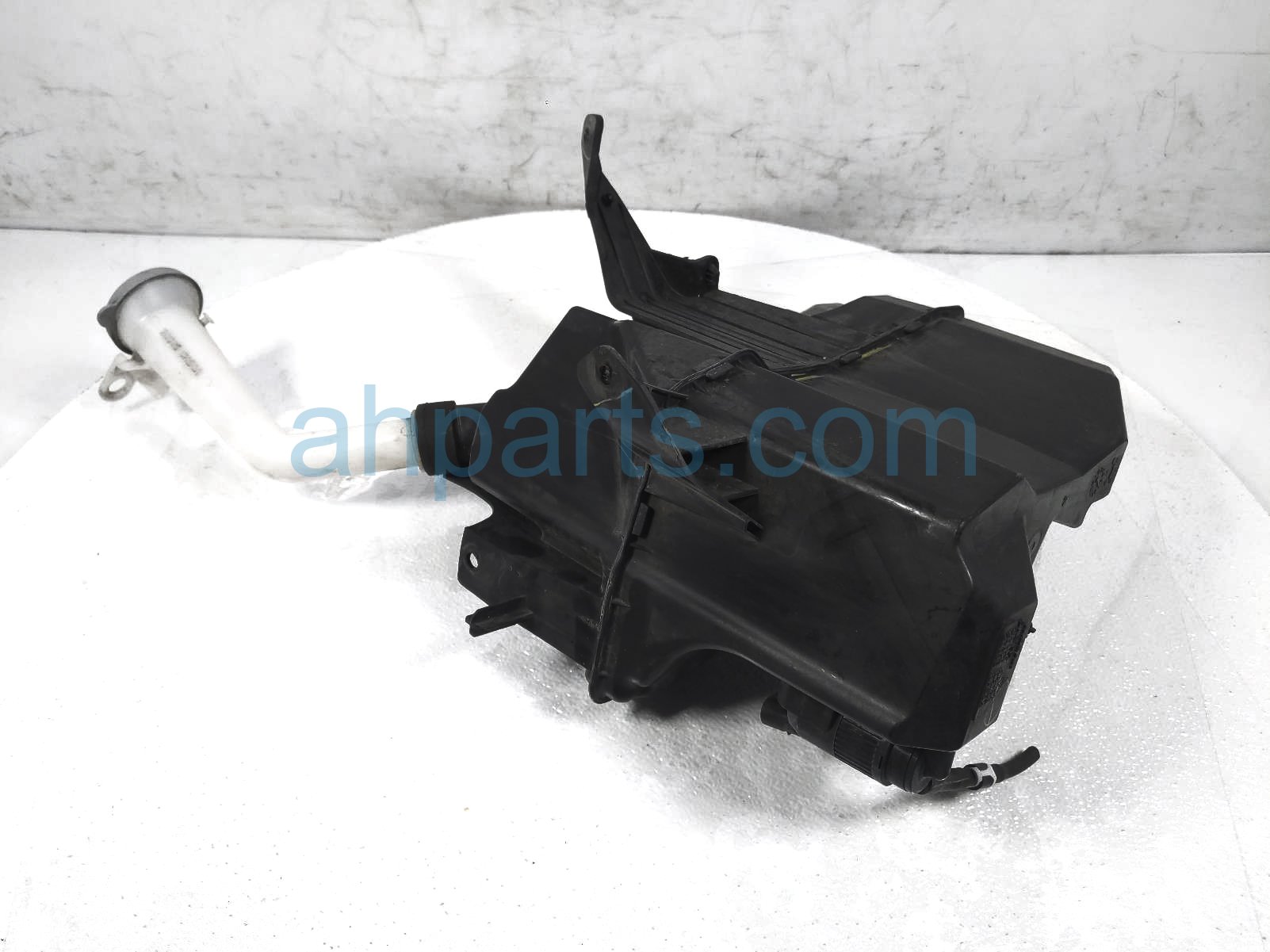 $65 Nissan WINDSHIELD WASHER RESERVOIR TANK