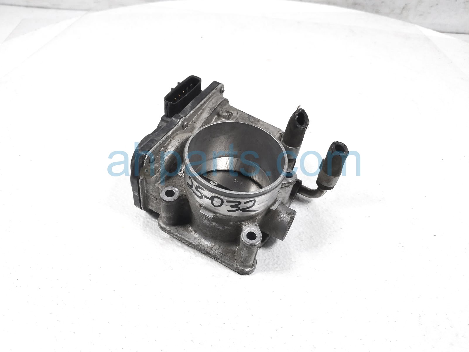 $65 Nissan THROTTLE BODY - 2.5L $65 Nissan THROTTLE BODY - 2.5L