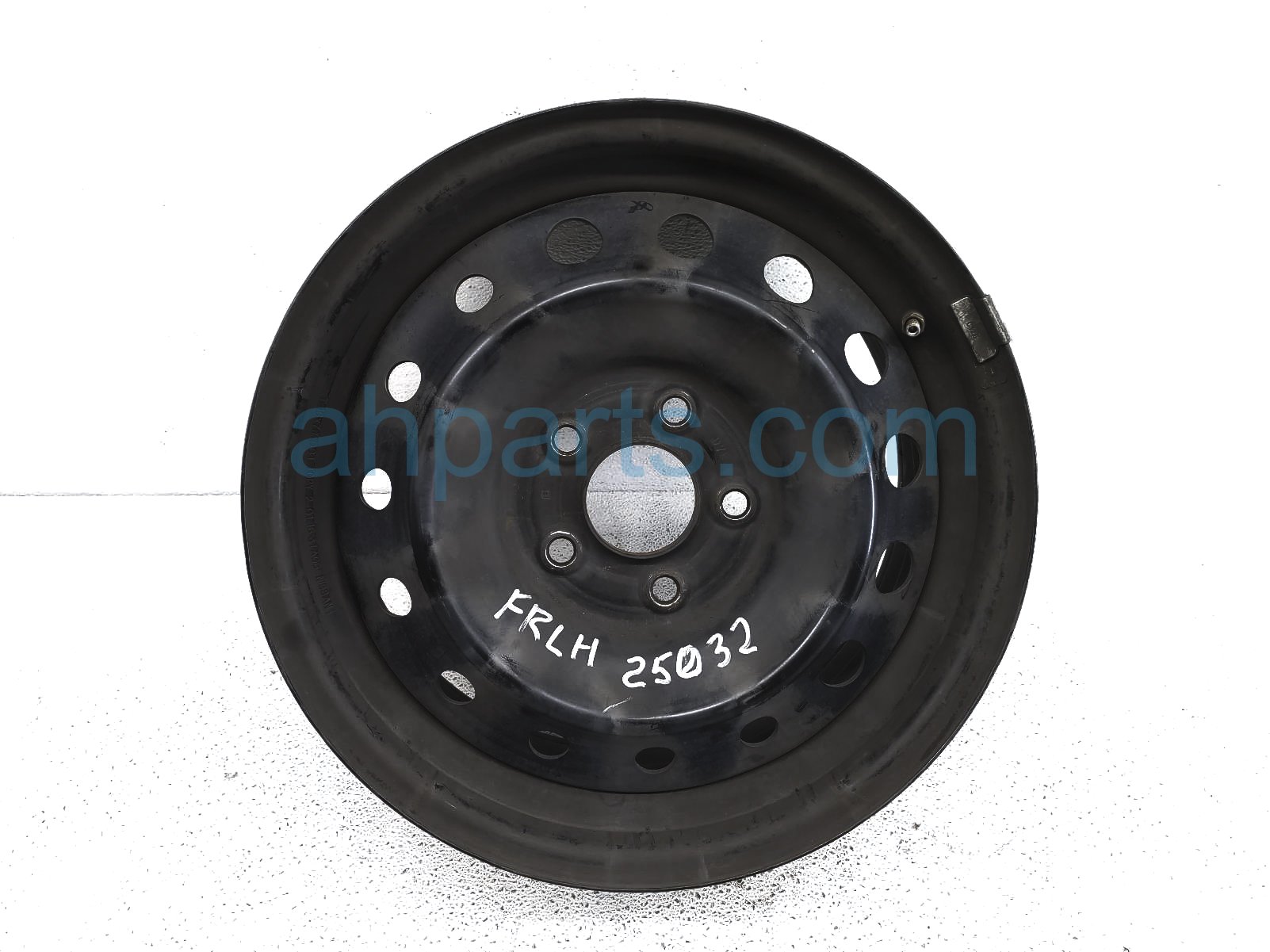 $95 Nissan FR/LH WHEEL / RIM $95 Nissan FR/LH WHEEL / RIM