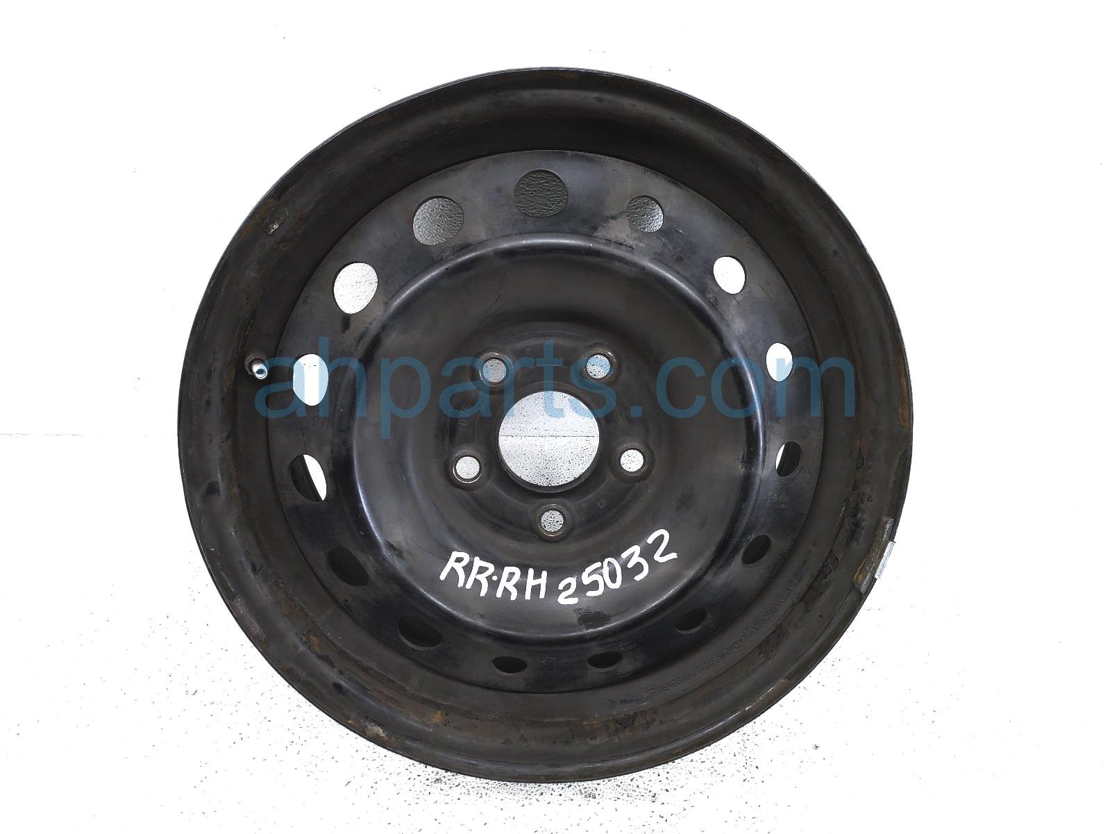 $95 Nissan RR/RH WHEEL / RIM $95 Nissan RR/RH WHEEL / RIM