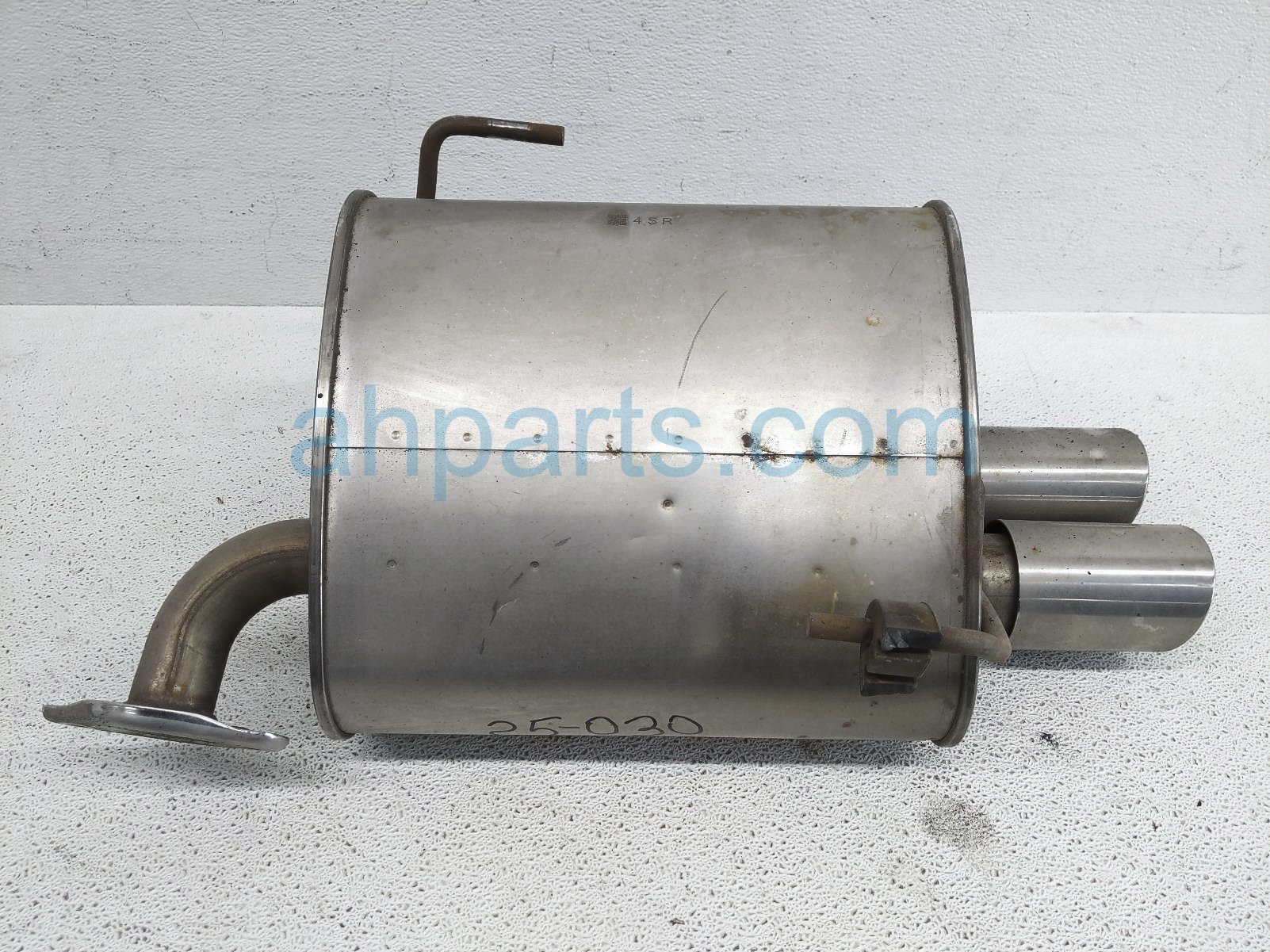 $175 Subaru RH SIDE EXHAUST MUFFLER - 2.4L $175 Subaru RH SIDE EXHAUST MUFFLER - 2.4L