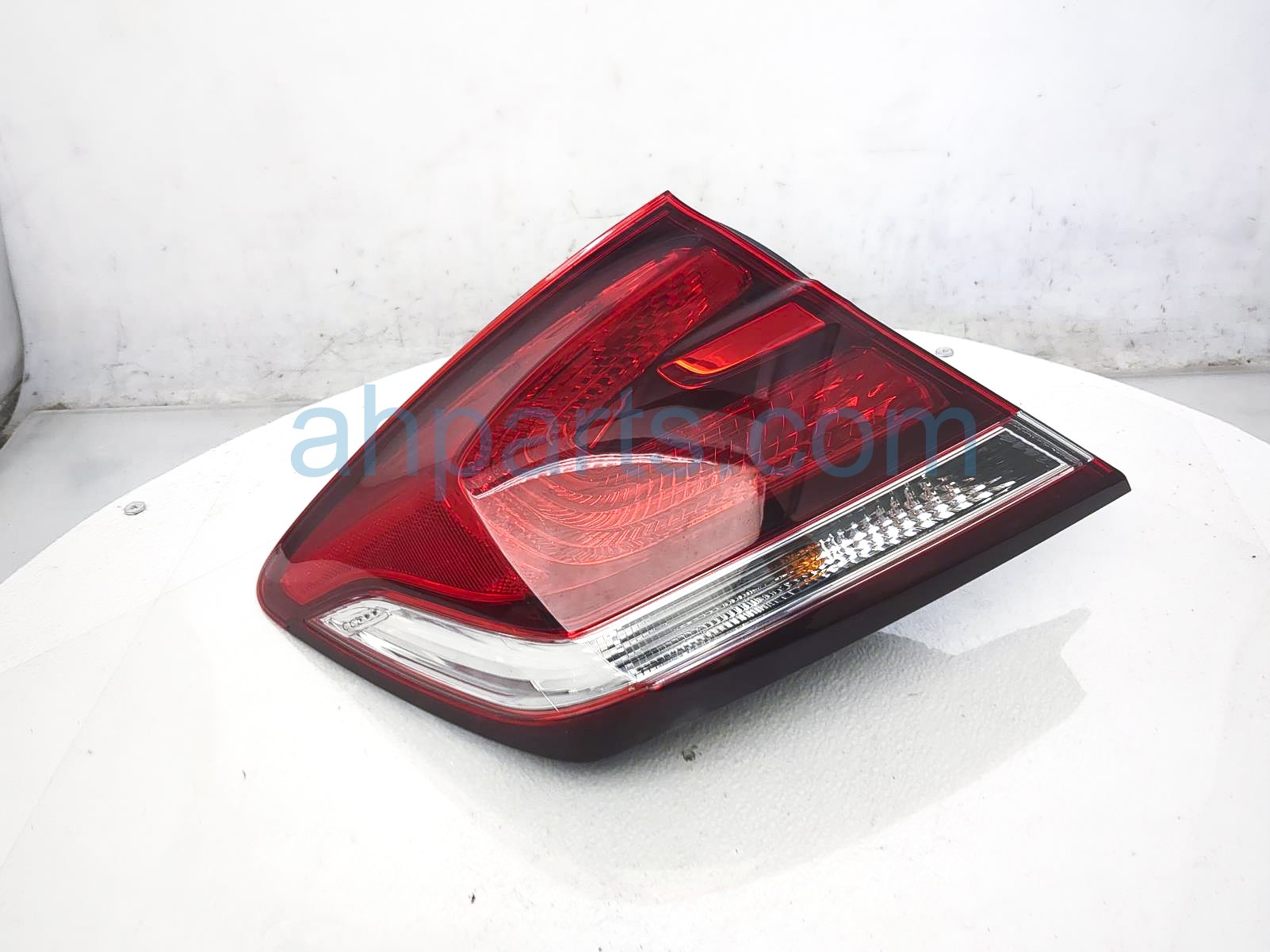 $85 Honda LH TAIL LAMP (ON BODY) - SEDAN $85 Honda LH TAIL LAMP (ON BODY) - SEDAN