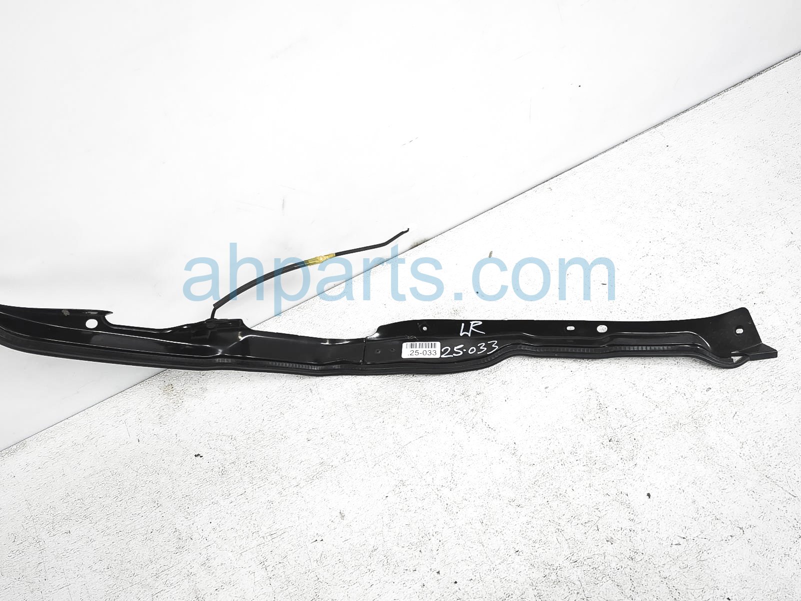 $299 Toyota LH LIFTGATE TRIM W/SENSOR $299 Toyota LH LIFTGATE TRIM W/SENSOR