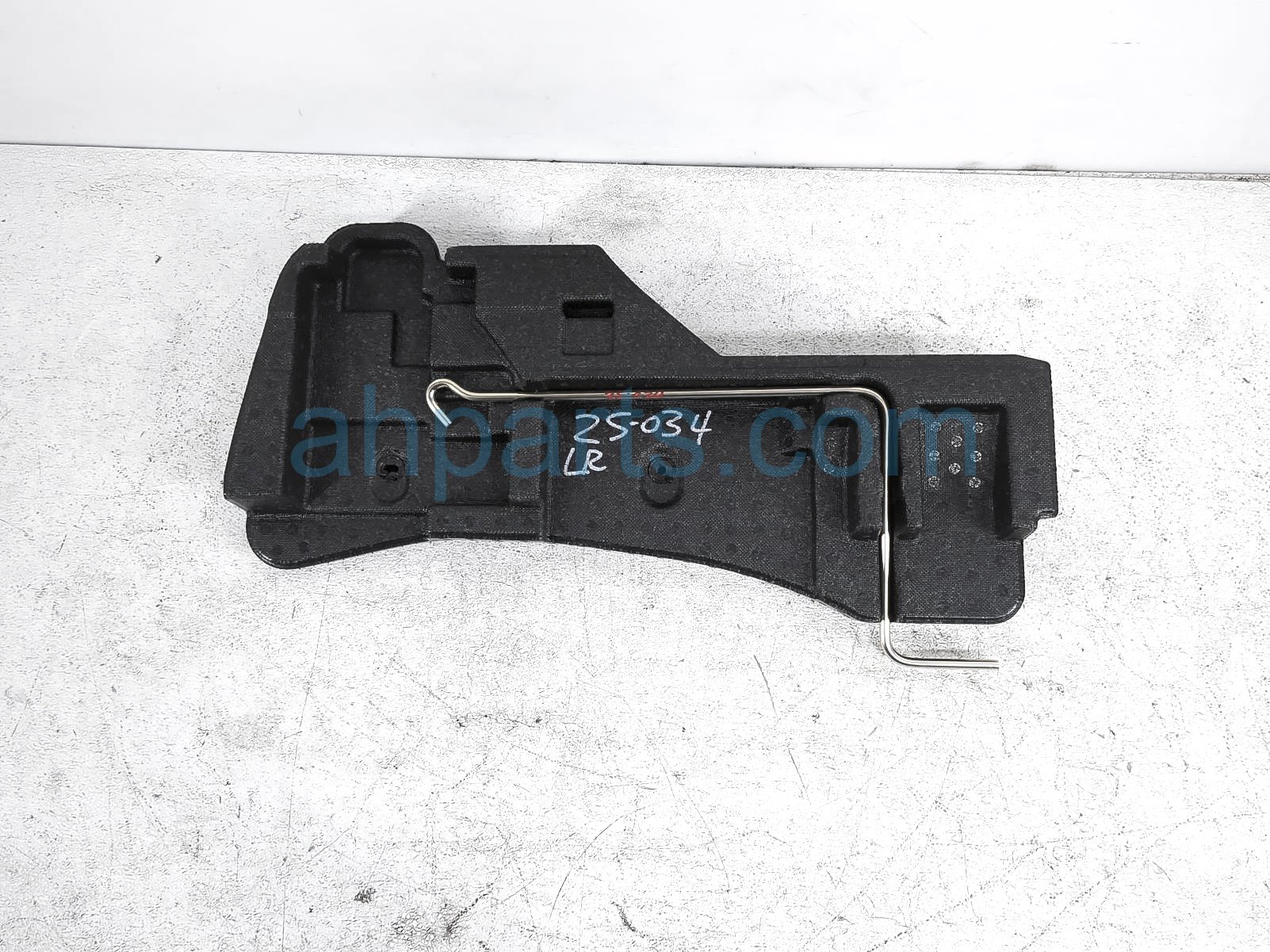 $39 Subaru LH CARGO ROOM SPACER W/SINGLE TOOL $39 Subaru LH CARGO ROOM SPACER W/SINGLE TOOL