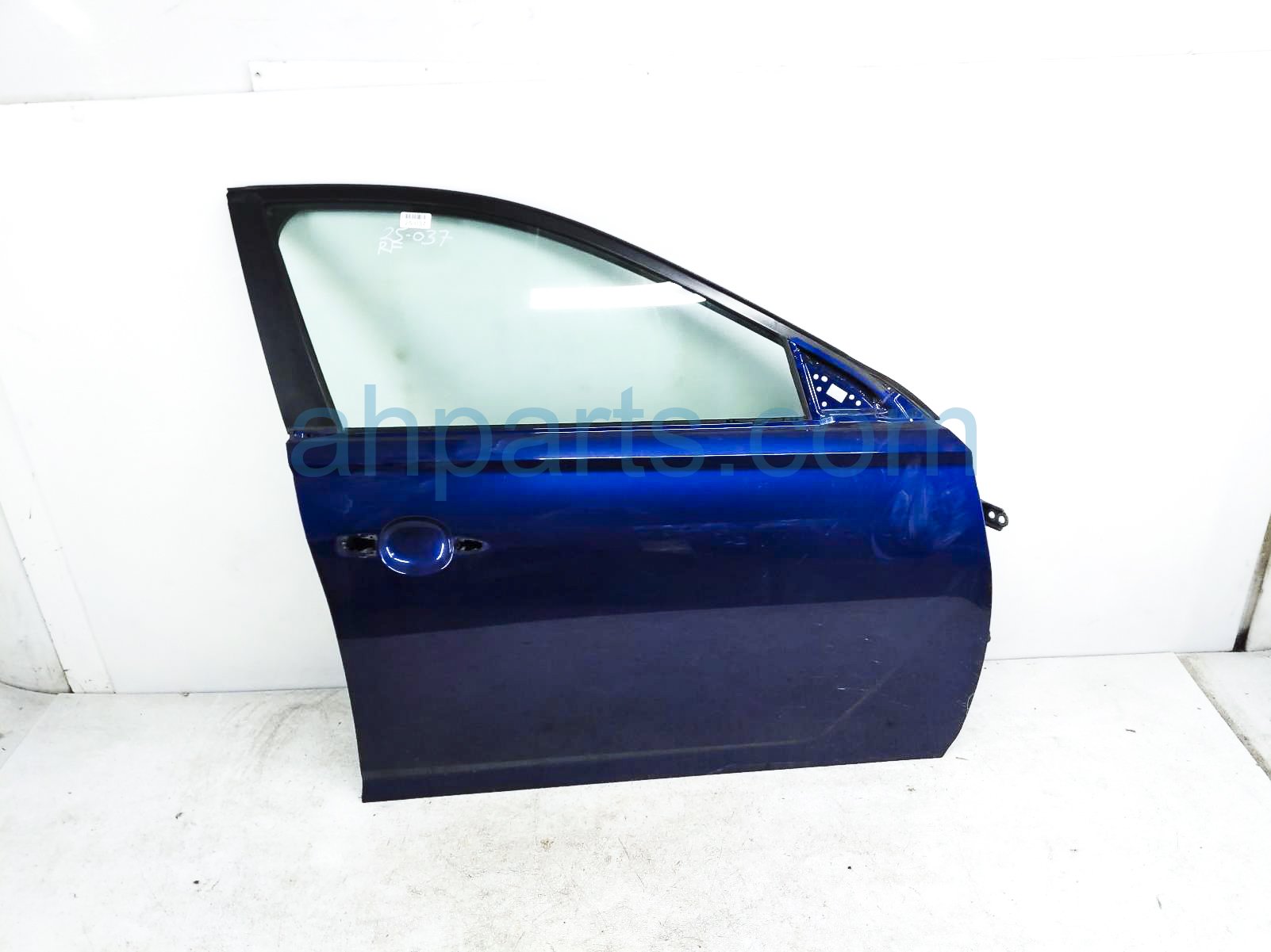 $750 Nissan FR/RH DOOR - BLUE - NO MIRROR/TRIM** $750 Nissan FR/RH DOOR - BLUE - NO MIRROR/TRIM**