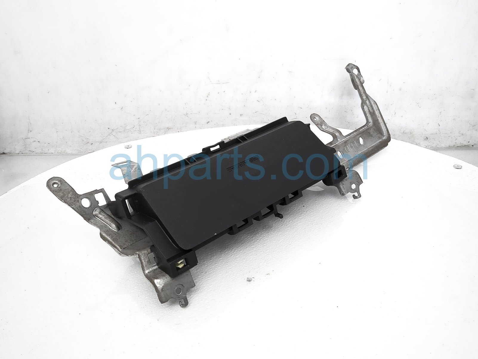 $299 Toyota DRIVER KNEE AIR BAG $299 Toyota DRIVER KNEE AIR BAG