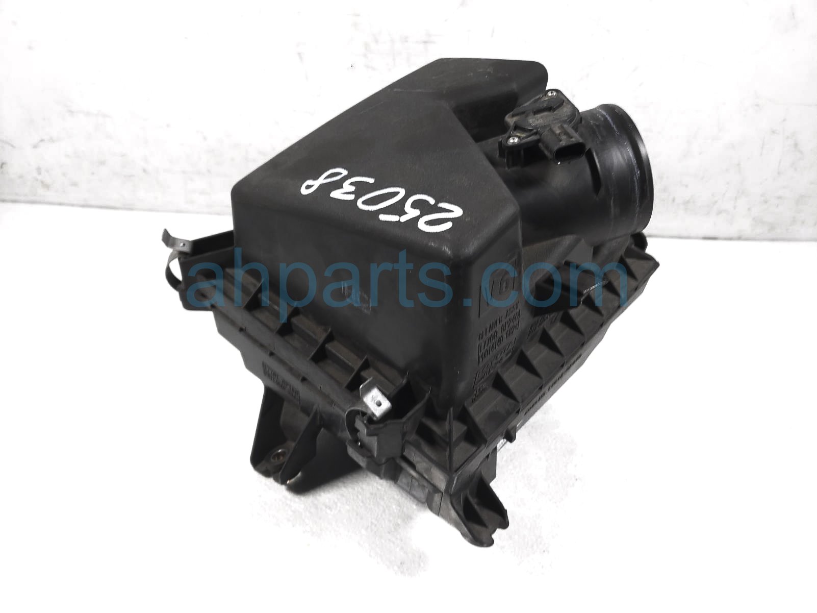 $225 Toyota AIR CLEANER INTAKE BOX - 3.5L $225 Toyota AIR CLEANER INTAKE BOX - 3.5L