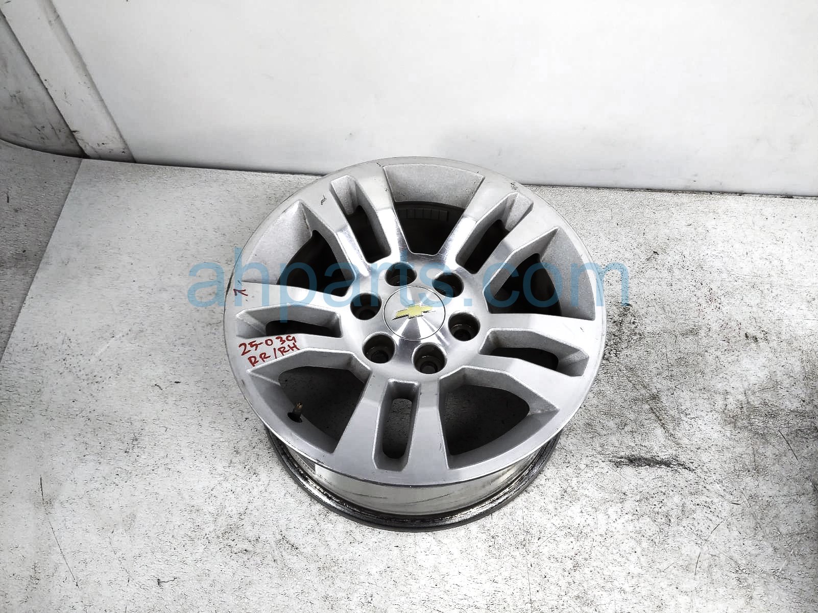 $299 Chevy RR/RH WHEEL / RIM * $299 Chevy RR/RH WHEEL / RIM *