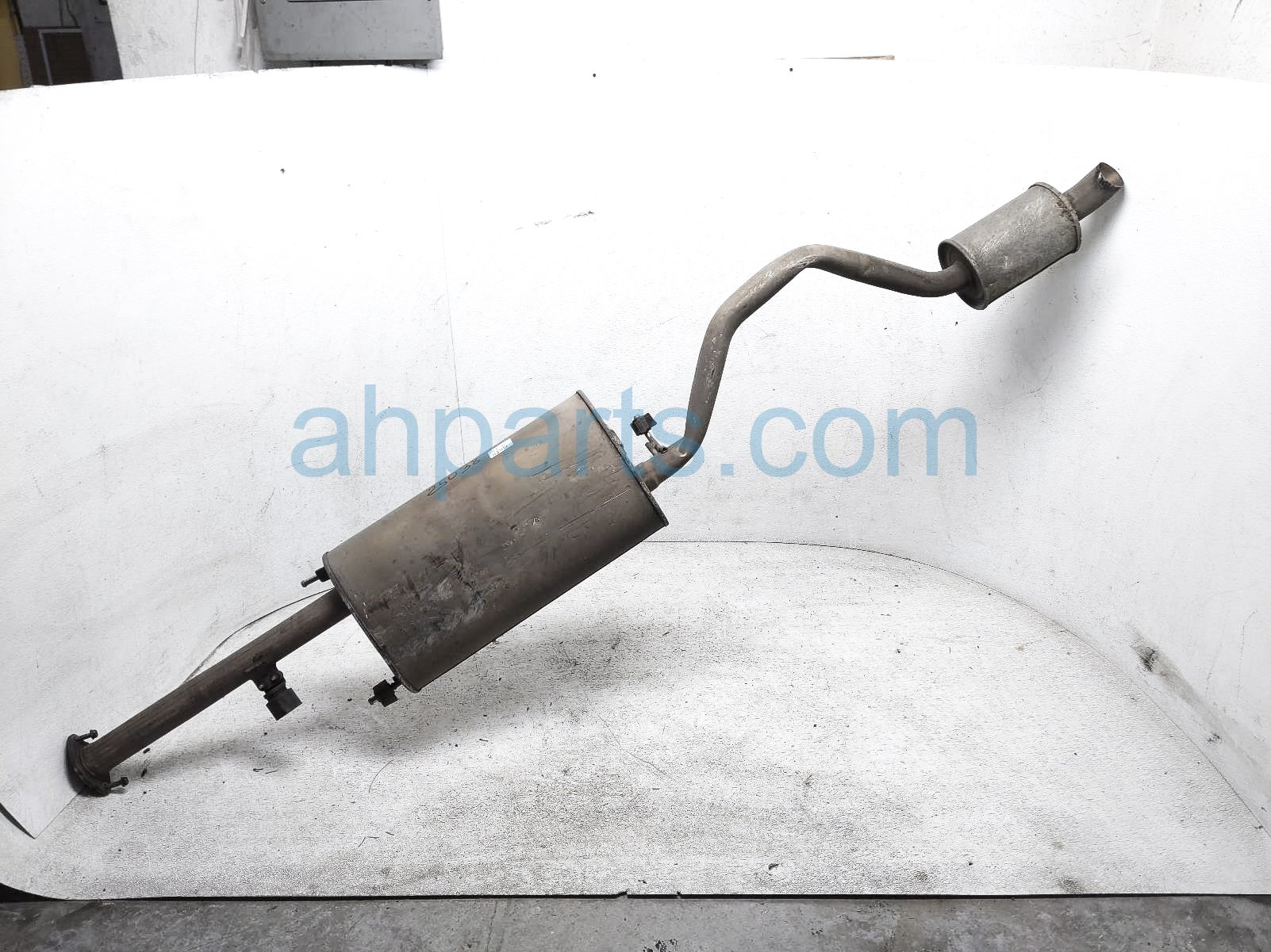 $199 Toyota EXHAUST MUFFLER TAIL PIPE - 3.5L AWD $199 Toyota EXHAUST MUFFLER TAIL PIPE - 3.5L AWD