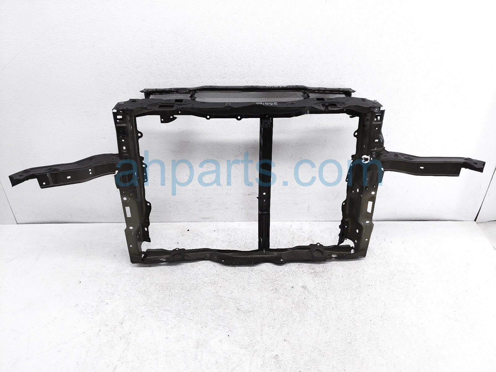 Sold 2025 Honda Pilot Radiator Core Support* 60400-T90-A00ZZ