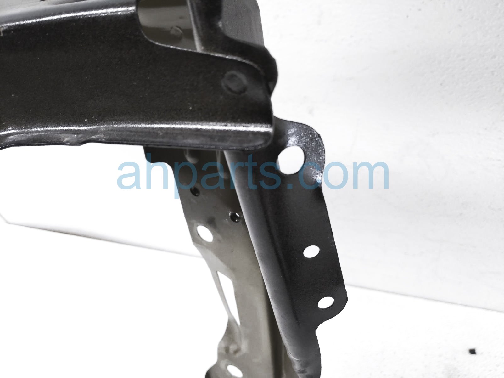 Sold 2025 Honda Pilot Radiator Core Support* 60400-T90-A00ZZ