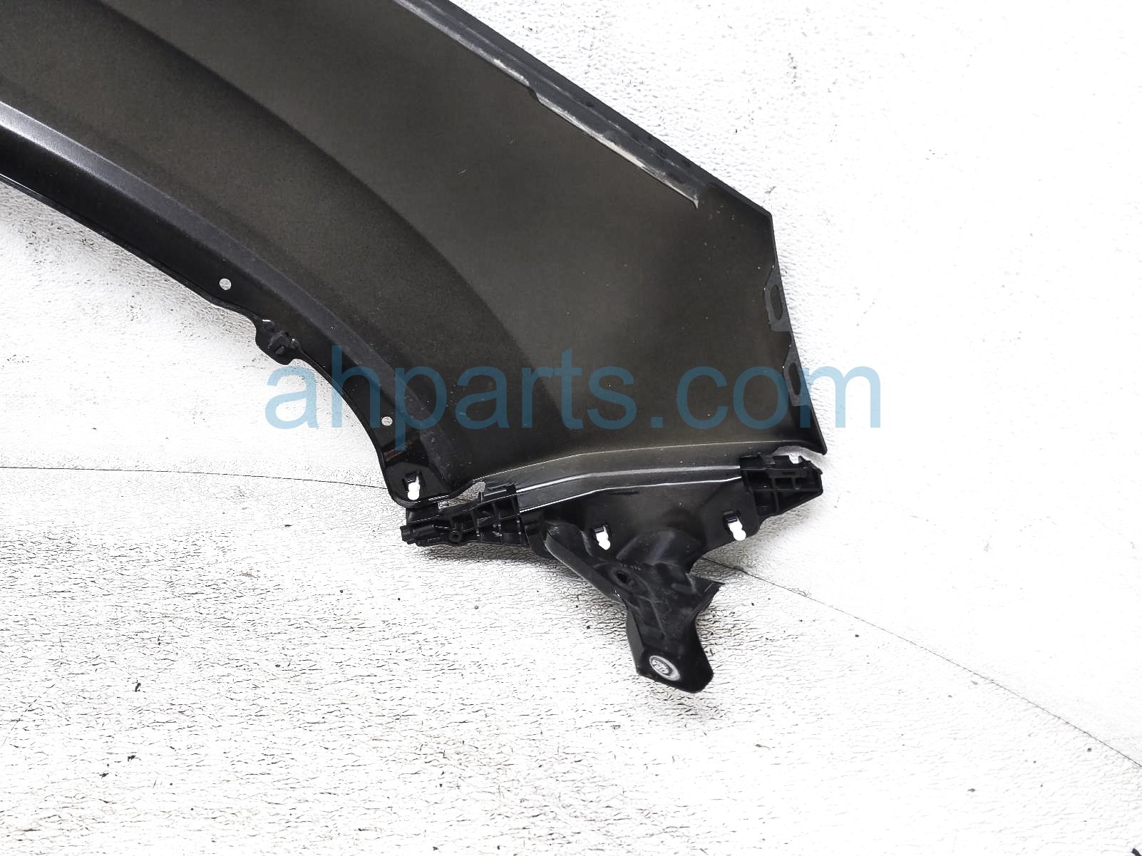 Sold 2025 Honda Pilot Front Driver Fender - Black 60260-T90-A00ZZ