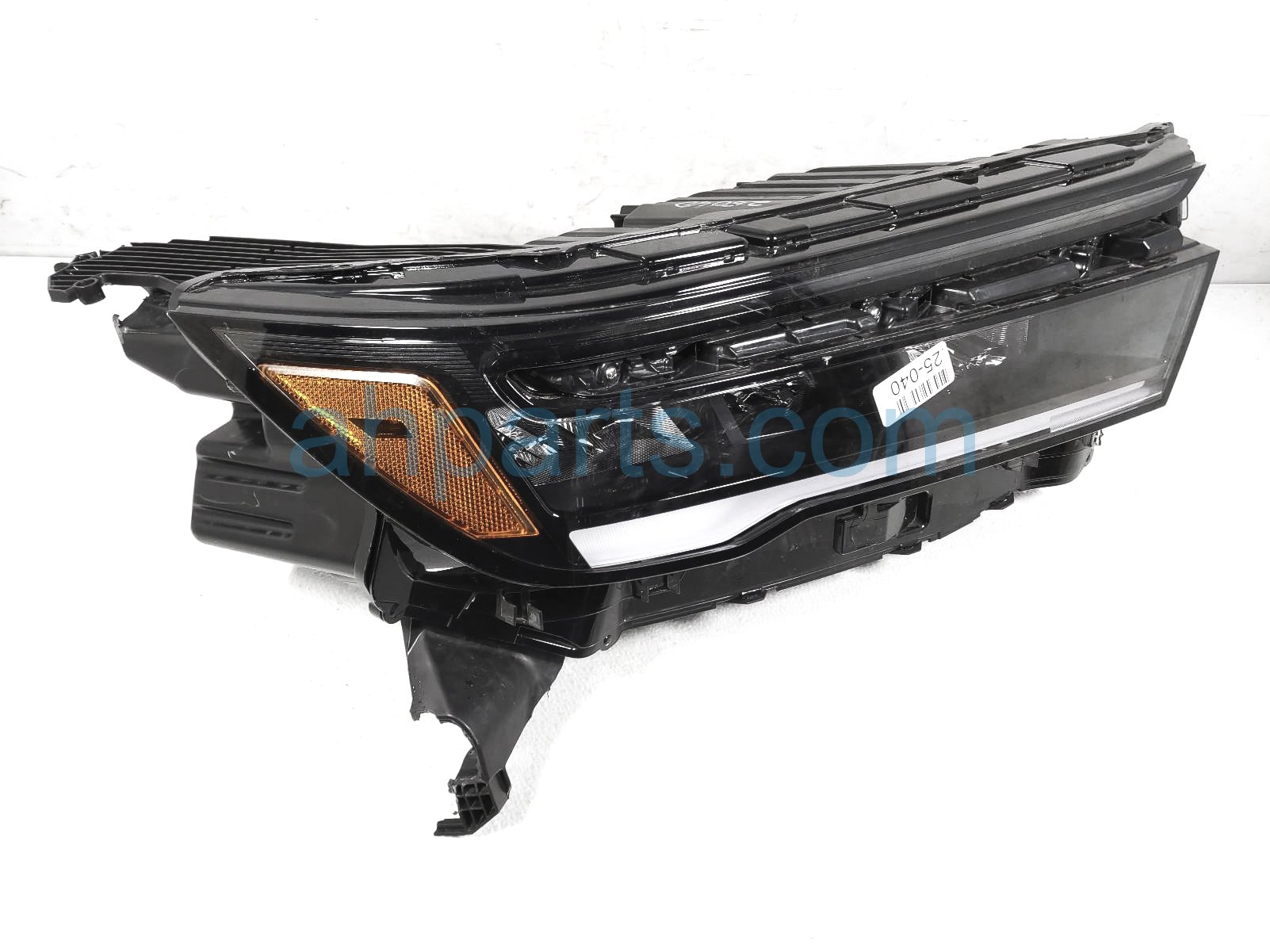 $495 Honda RH HEADLAMP / LIGHT - TOURING $495 Honda RH HEADLAMP / LIGHT - TOURING