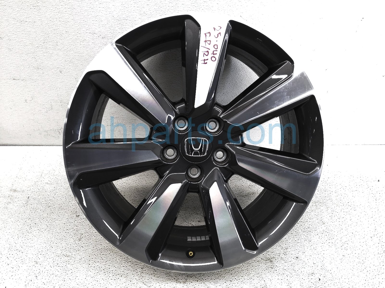 $399 Honda RR/RH WHEEL / RIM * $399 Honda RR/RH WHEEL / RIM *
