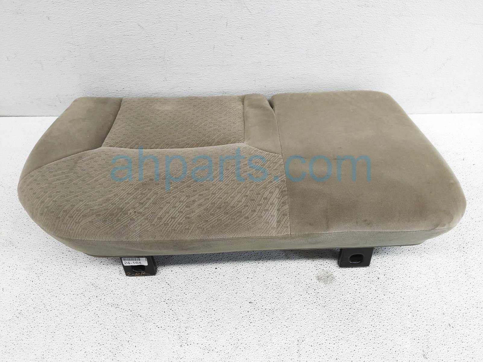$100 Toyota REAR RH LOWER CUSHION - BEIGE CC* $100 Toyota REAR RH LOWER CUSHION - BEIGE CC*