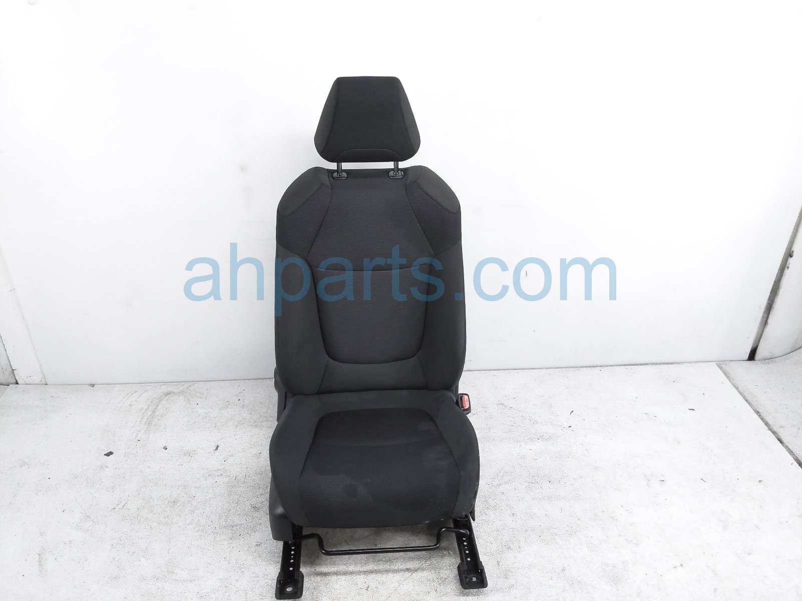 $145 Toyota FR/RH SEAT - BLACK - W/ AIRBAG $145 Toyota FR/RH SEAT - BLACK - W/ AIRBAG