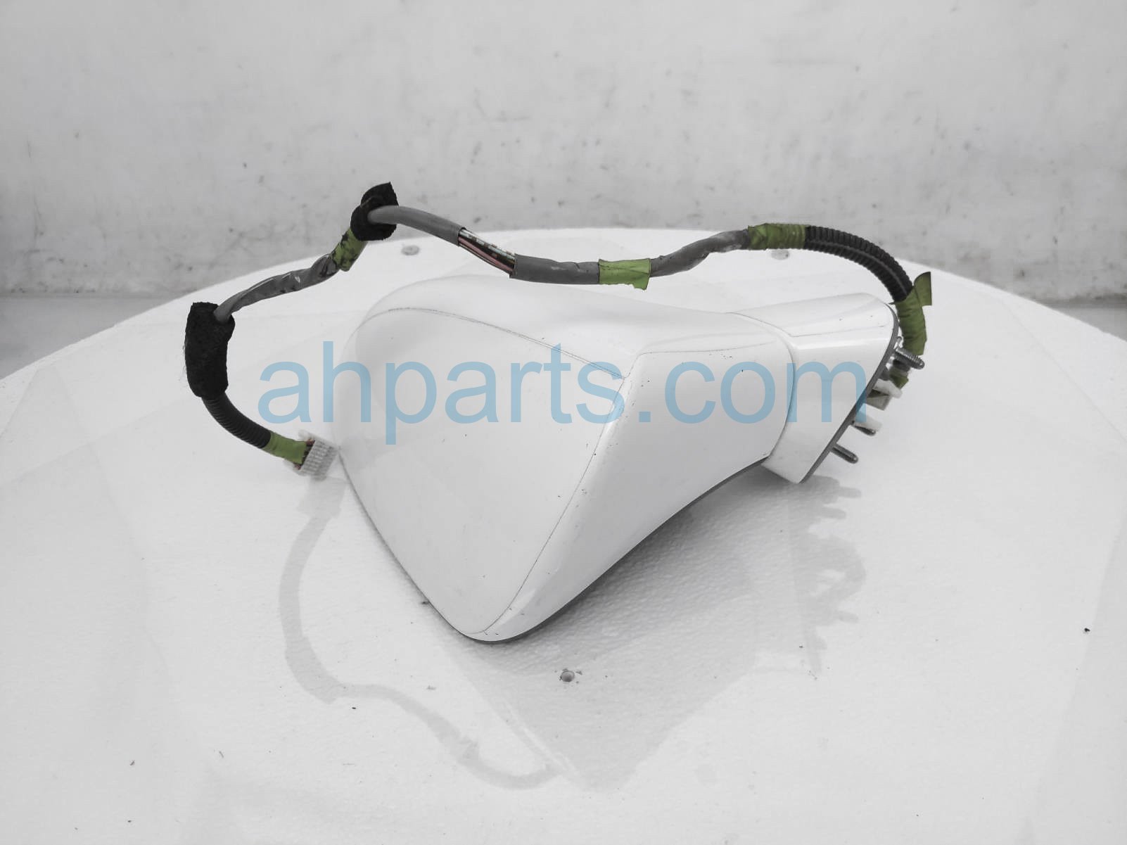 $299 Lexus DRIVER SIDE VIEW MIRROR - WHITE $299 Lexus DRIVER SIDE VIEW MIRROR - WHITE